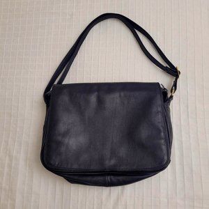 Seville Canada black leather shoulder bag.